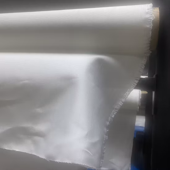 Tessuto a maglia UHMWPE 660GSM ad alte prestazioni con tessuto UHMWPE resistente al taglio per abbigliamento